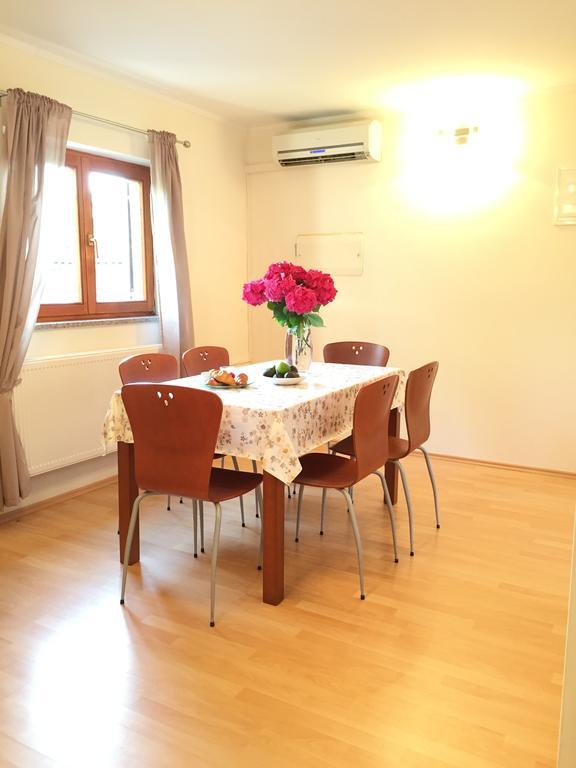 Holiday Home Maver Forty Пореч Экстерьер фото